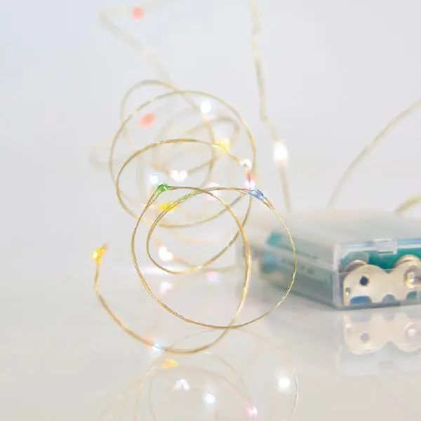 XMAS ΛΑΜΠΑΚΙ ΣΕΙΡΑ 50 MINI LED ΜΠΑΤΑΡΙΑΣ 3AA ΑΣΗΜΙ ΧΑΛΚΙΝΟ ΚΑΛΩΔΙΟ ΧΡΩΜΑΤΙΣΤΟ LED ΑΝΑ 10cm ΠΑΡΟΧΗ 10cm IP20