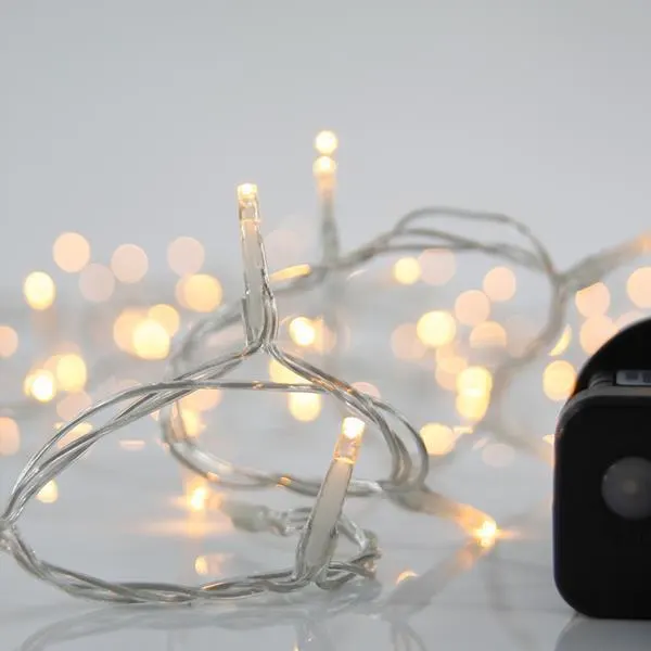 XMAS ΛΑΜΠΑΚΙ ΣΕΙΡΑ 50 LED 3mm 4.5V ΜΕΤΑΣΧΗΜΑΤΙΣΤΗ ΜΕ 8 ΠΡΟΓΡΑΜΜΑΤΑ & ΜΝΗΜΗ ΔΙΑΦΑΝΟ PVC ΚΑΛΩΔΙΟ ΘΕΡΜΟ ΛΕΥΚΟ LED ΑΝΑ 5cm ΠΑΡΟΧΗ 3m IP44